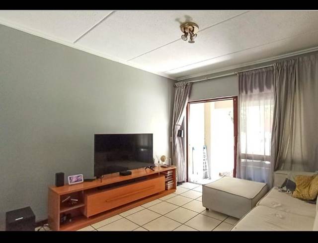 1 BEDROOM APARTMENT FOR SALE IN BEVERLEY